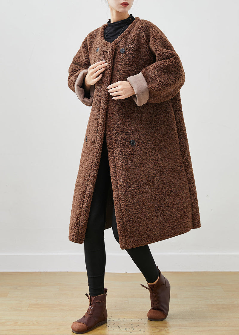 Beautifully Finished Coat in a Timeless Design