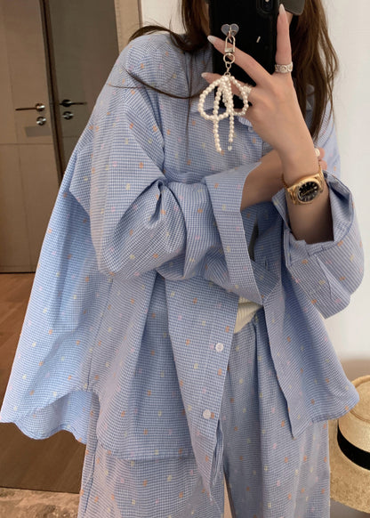 Effortlessly Elegant Blouse with a Timeless Design