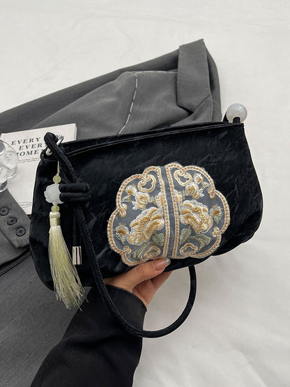 Elegantly Styled Bag for Everyday Wear