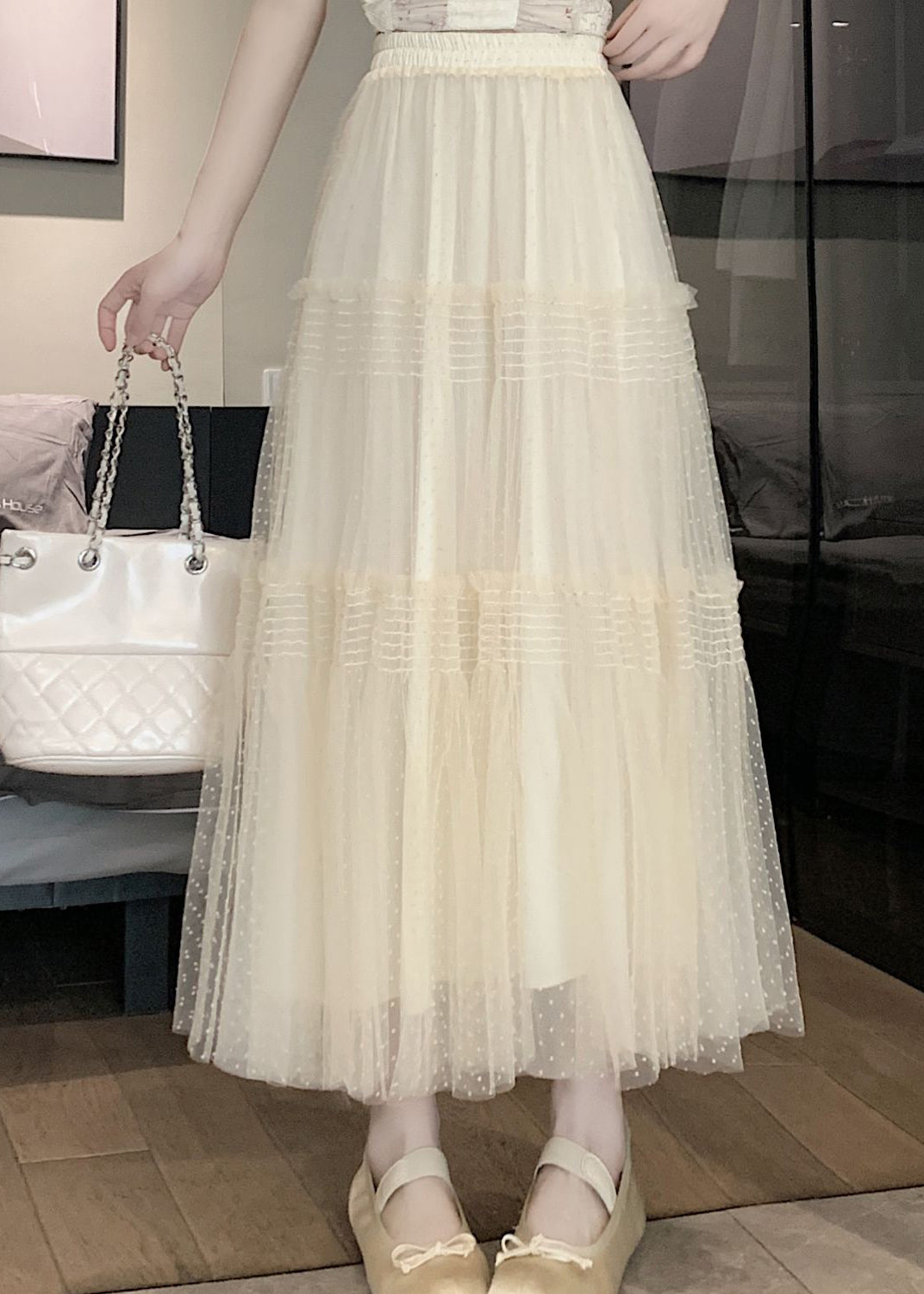Well Tailored Garment with a Graceful Silhouette