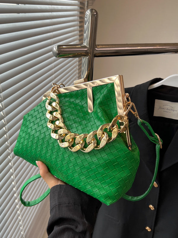 Classic Vintage Bag with a Flattering Fit