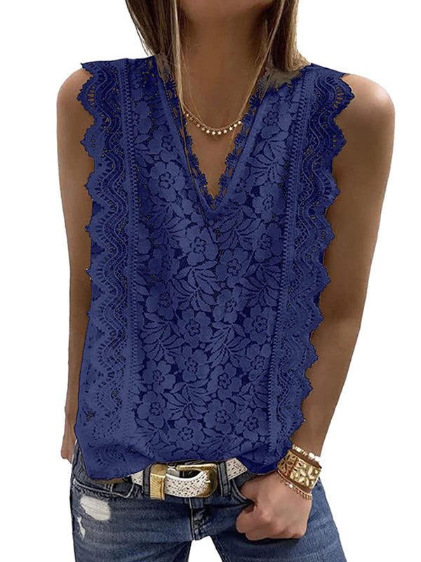 Well Tailored Top with a Graceful Silhouette