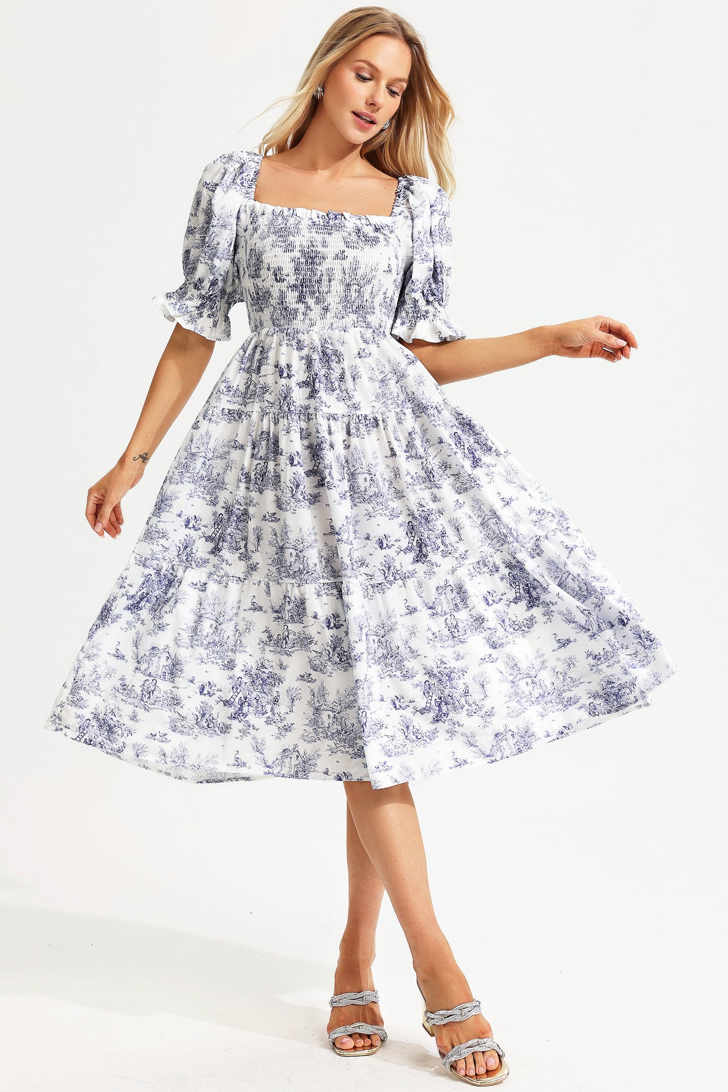 Beautifully Crafted Dress in a Classic Style