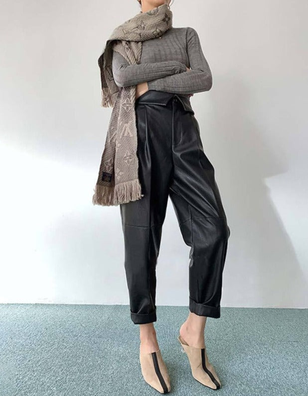 Elegantly Styled Pants for Everyday Wear