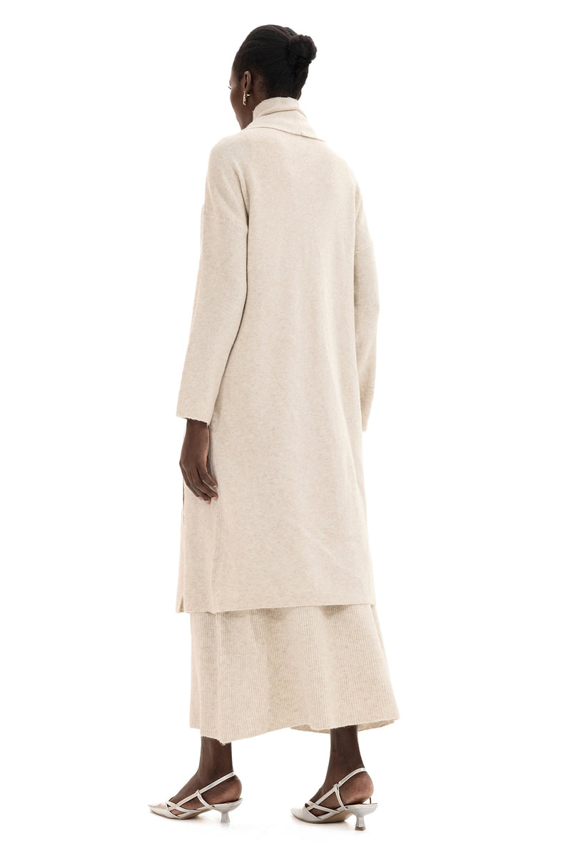 Classic Vintage Cardigan with a Flattering Fit