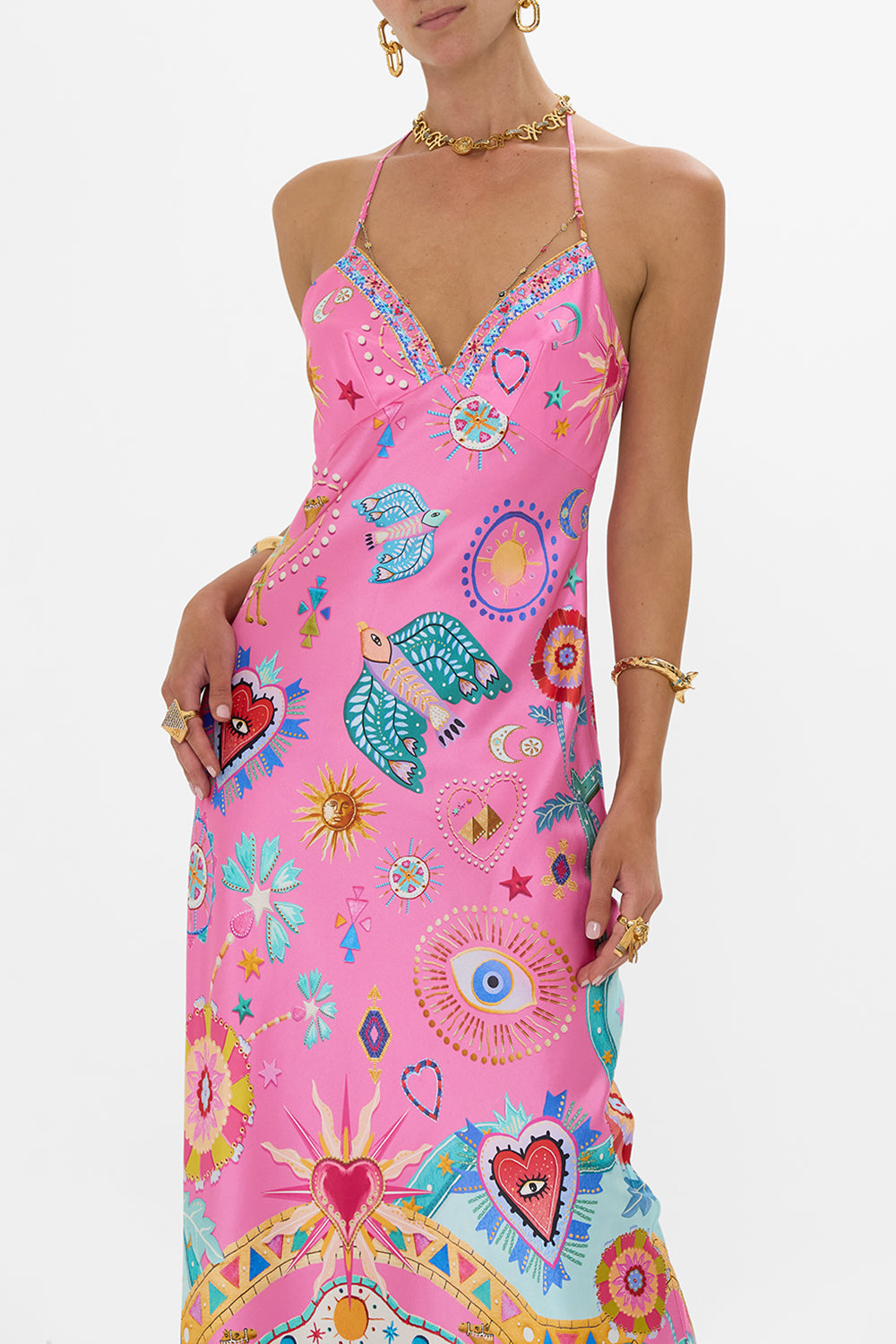Well Tailored Dress with a Graceful Silhouette