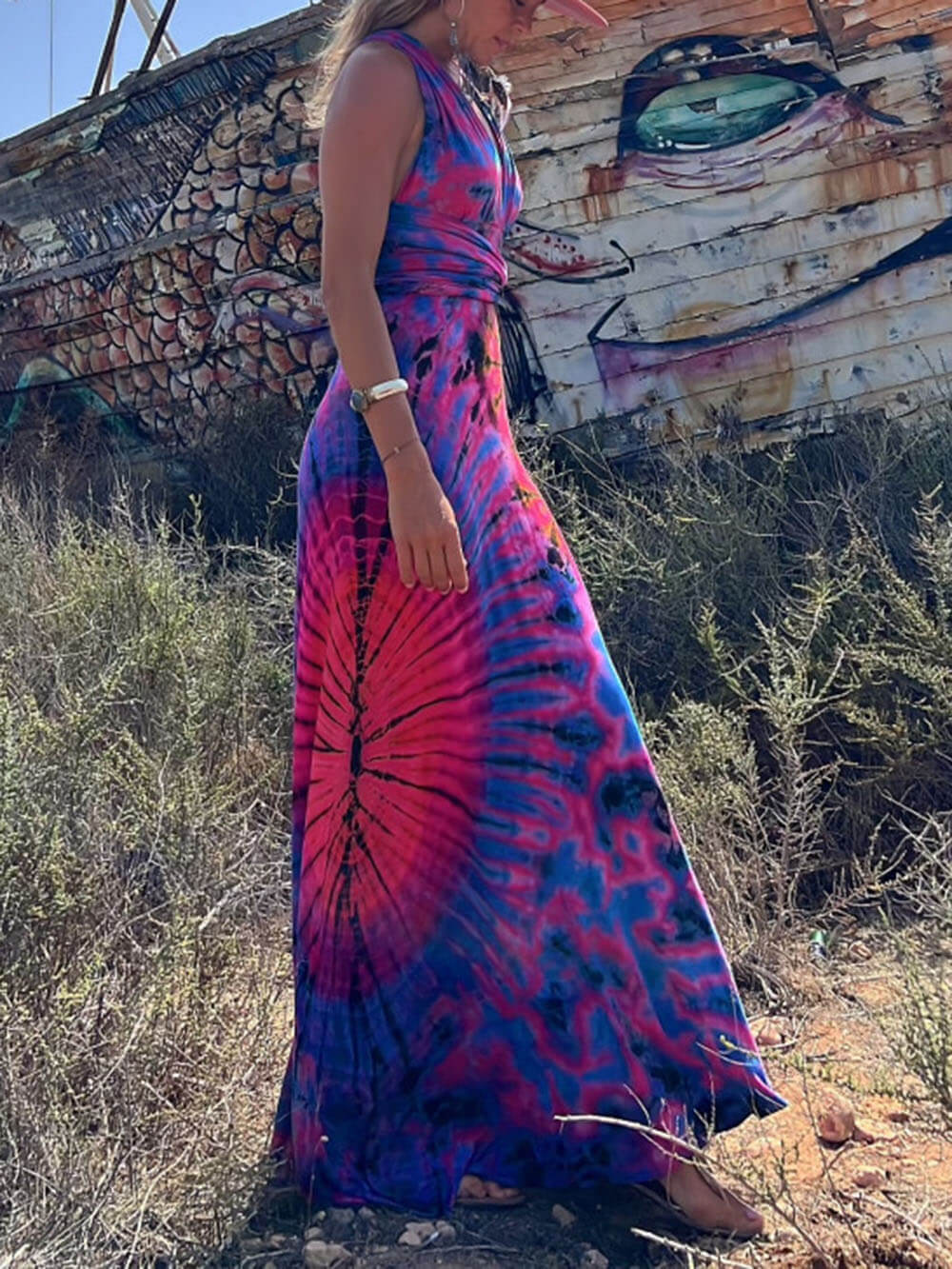 Gracefully Styled Dress for Any Occasion