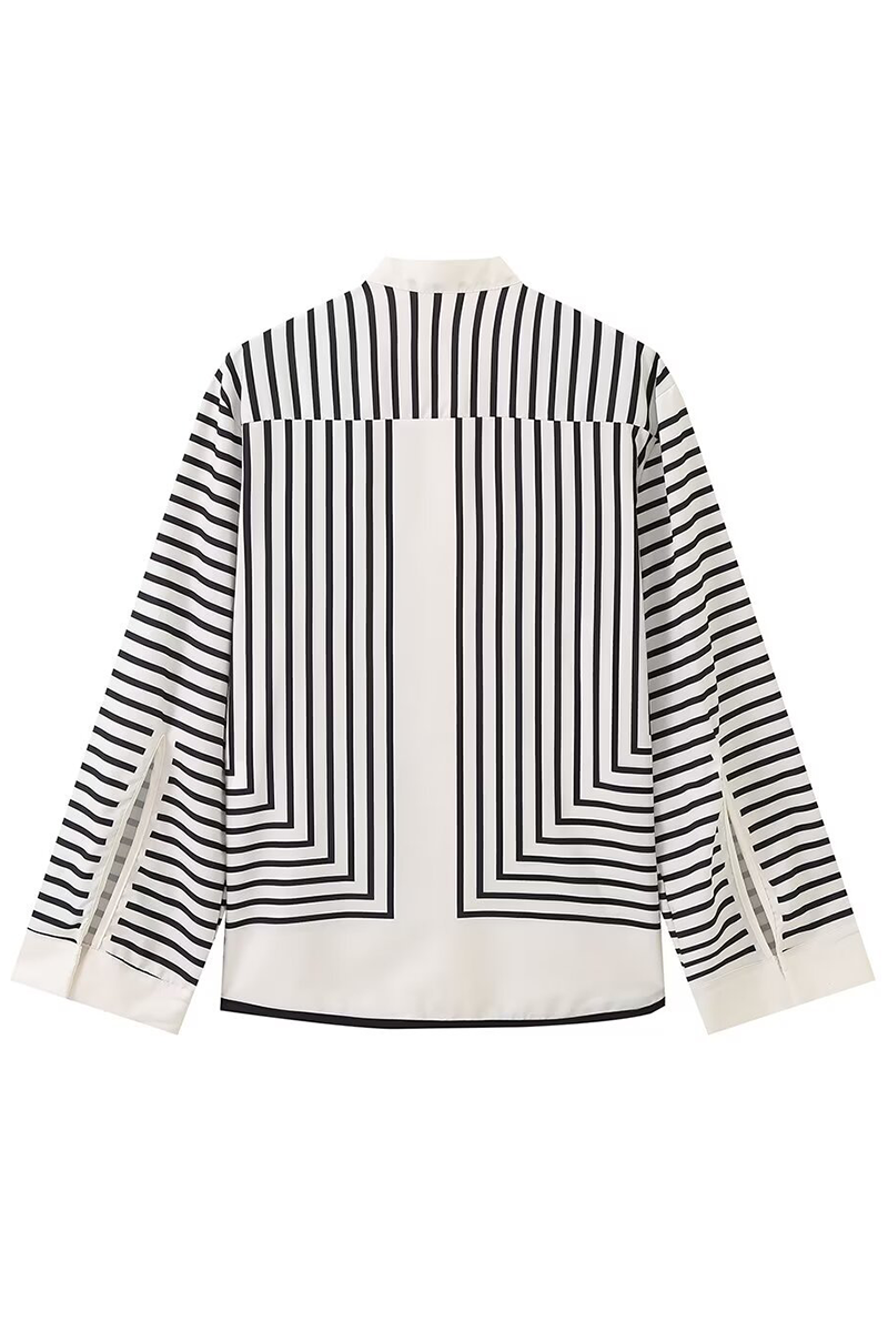 Beautifully Finished Blouse in a Timeless Design
