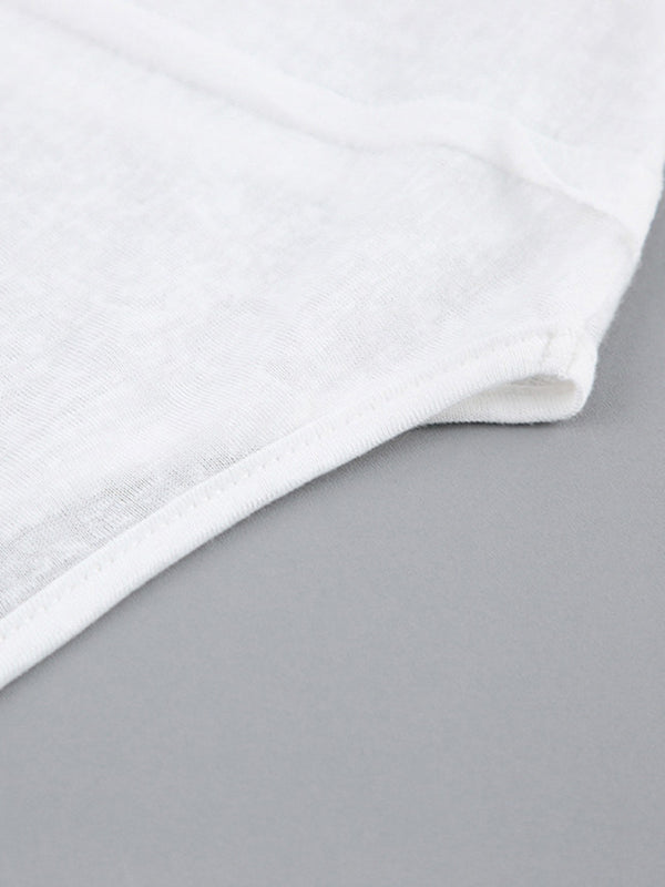 Effortlessly Elegant T-Shirt with a Timeless Design