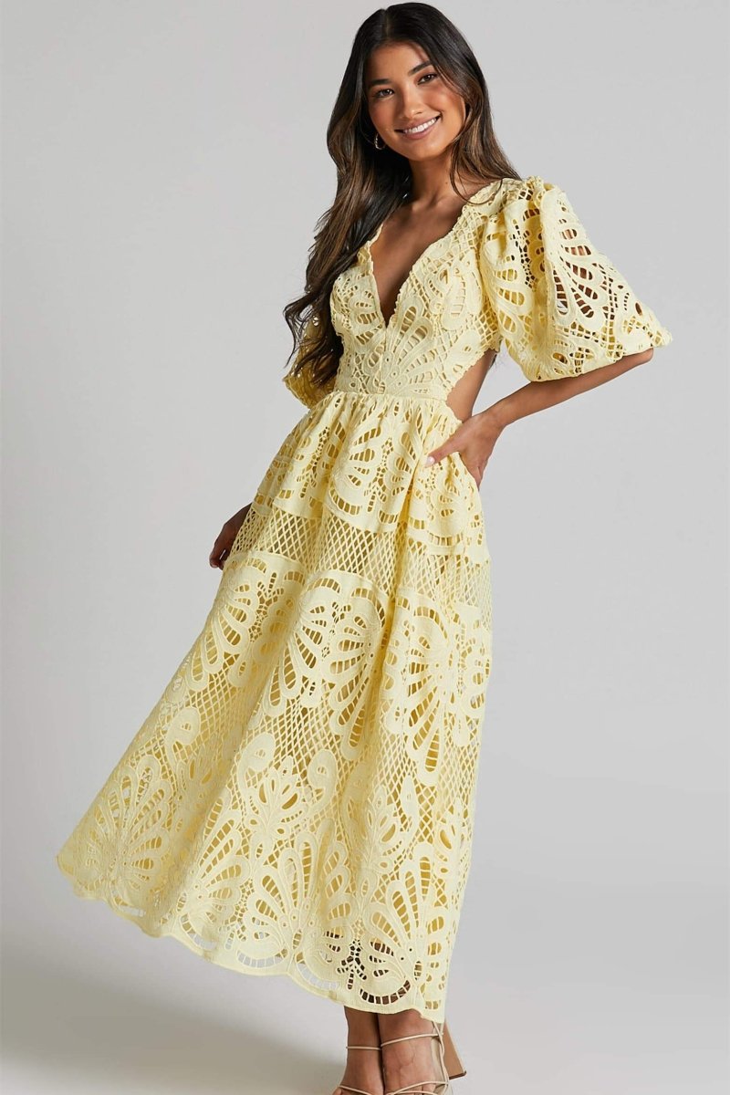 Gracefully Styled Dress for Any Occasion