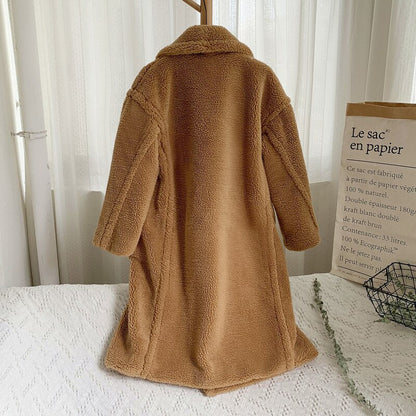 Gracefully Styled Coat for Any Occasion