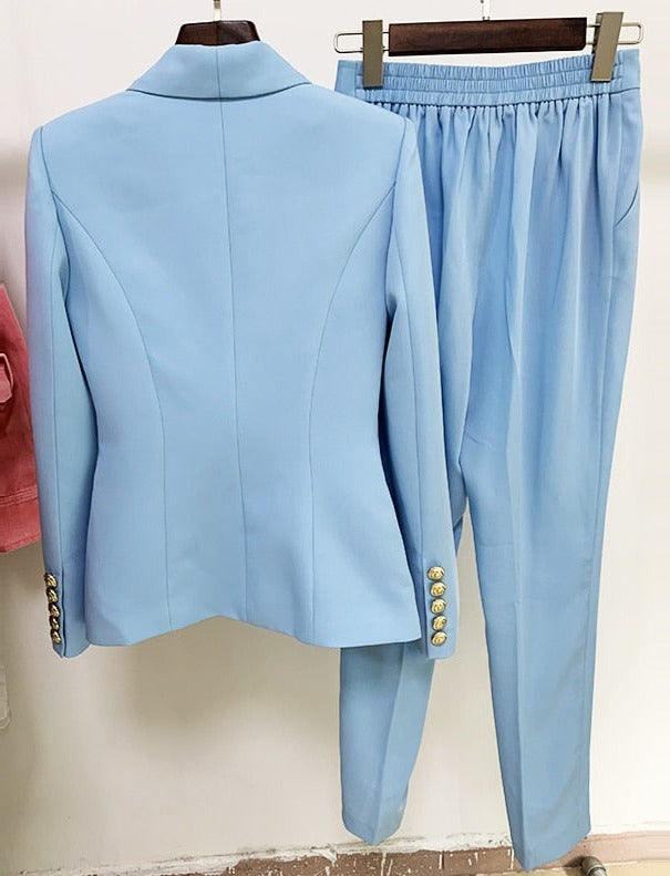 Effortlessly Elegant Garment with a Timeless Design