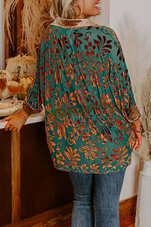 Beautifully Crafted Blouse in a Classic Style