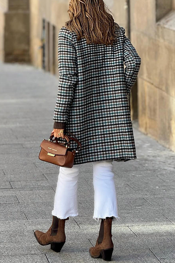 Sophisticated Coat with a Clean Classic Look