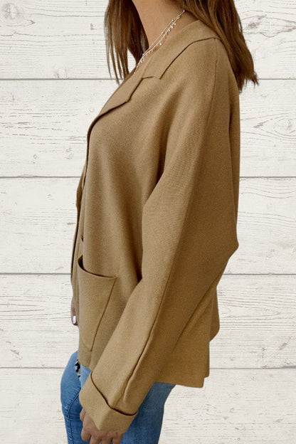 Well Tailored Jacket with a Graceful Silhouette