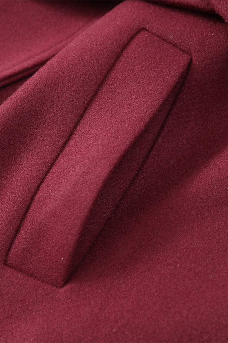 Sophisticated Garment with a Clean Classic Look