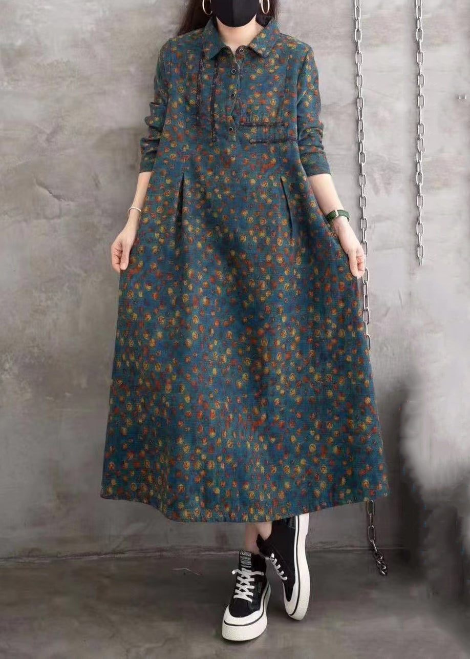Classic Vintage Dress with a Flattering Fit