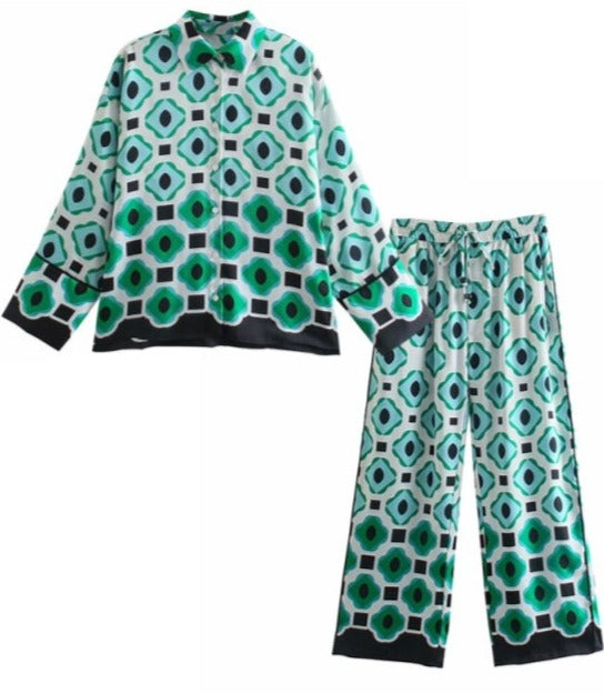 Sophisticated Garment with a Clean Classic Look