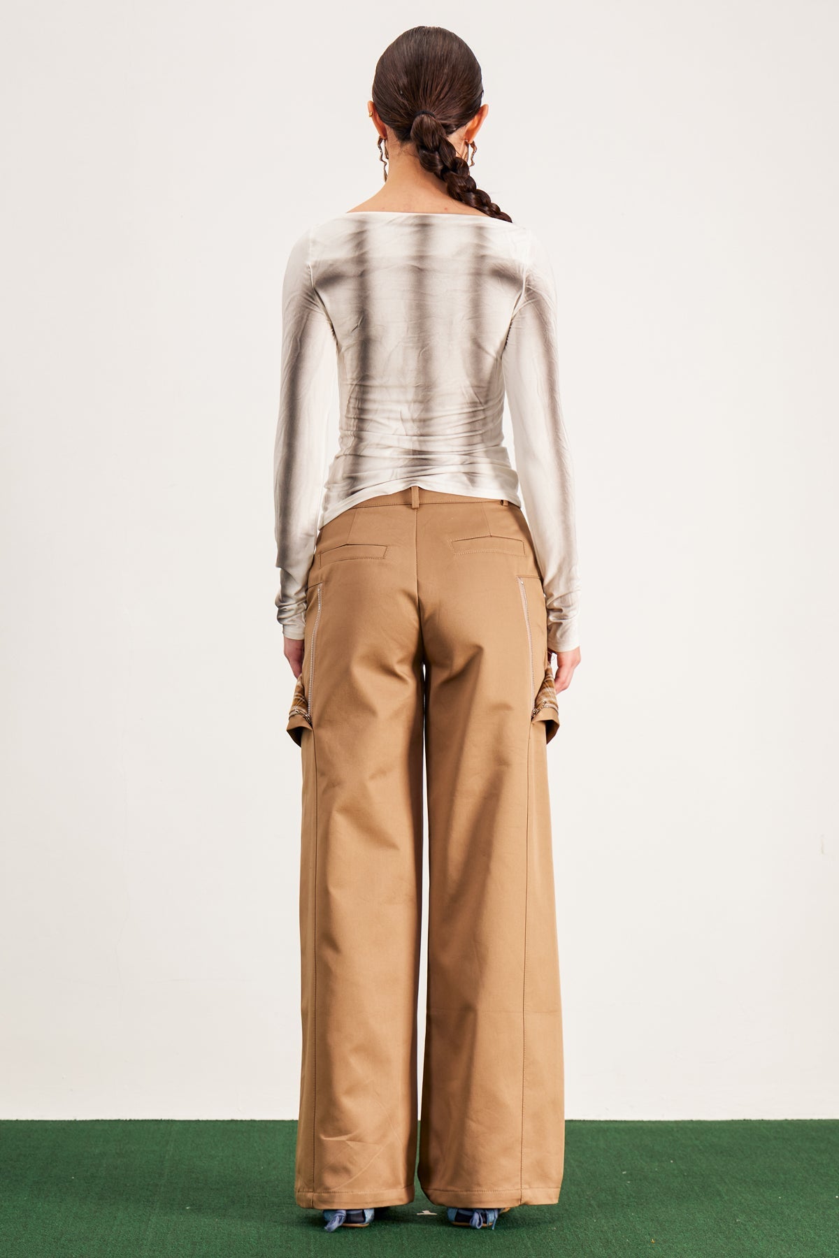 Classic Vintage Pants with a Flattering Fit