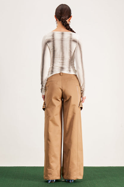 Classic Vintage Pants with a Flattering Fit
