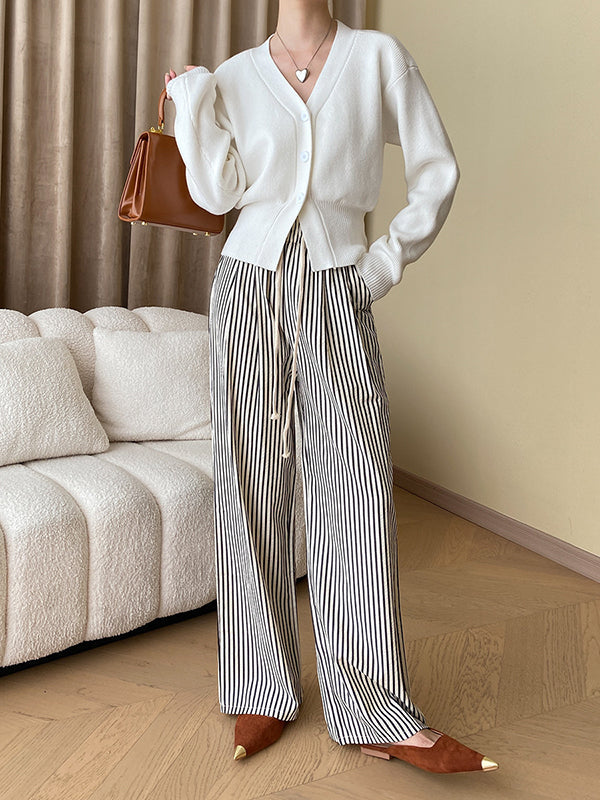Well Tailored Cardigan with a Graceful Silhouette