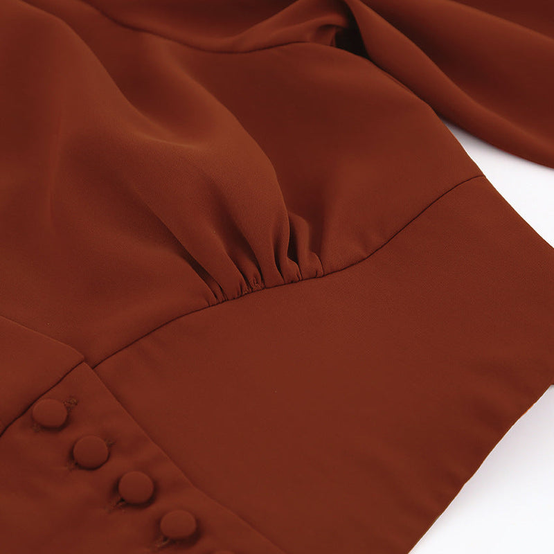 Sophisticated Blouse with a Clean Classic Look