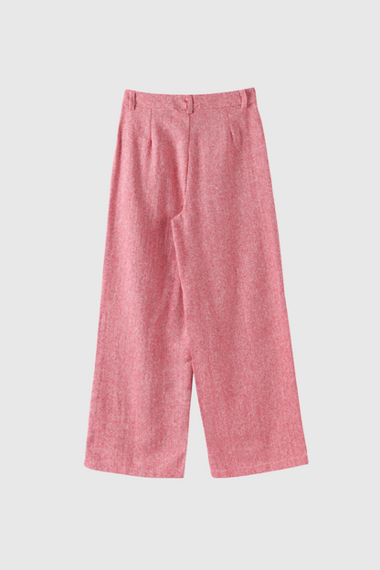 Well Tailored Pants with a Graceful Silhouette
