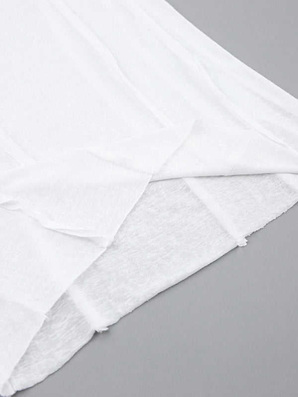 Effortlessly Elegant T-Shirt with a Timeless Design