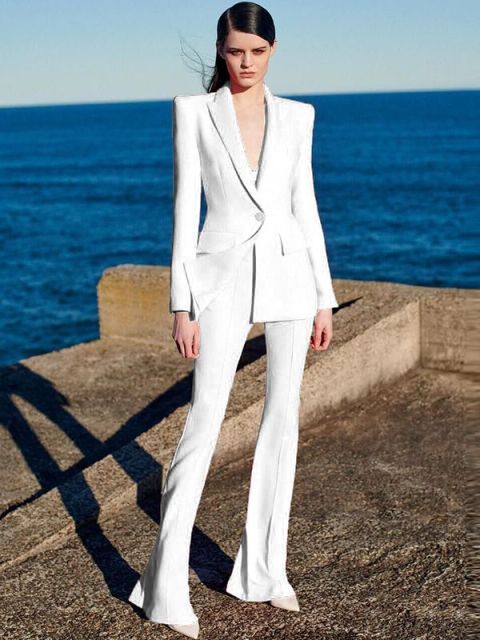 Polished Garment with an Effortless Classic Look