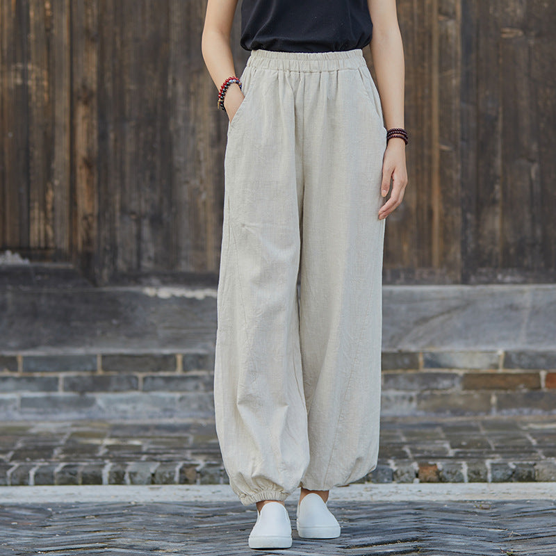Classic Vintage Pants with a Flattering Fit