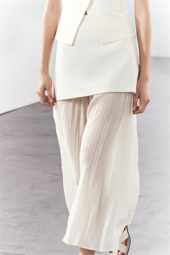 Classic Vintage Garment with a Flattering Fit