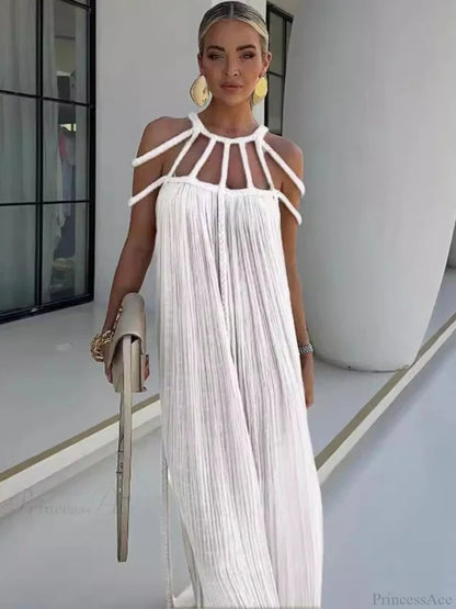 Sophisticated Garment with a Clean Classic Look