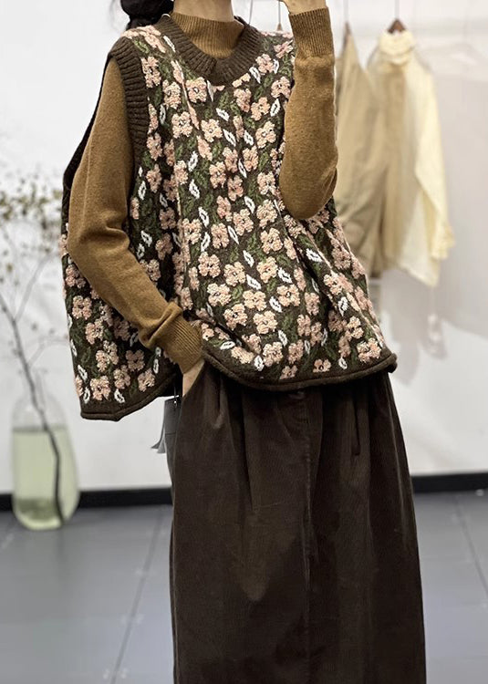 Sophisticated Garment with a Clean Classic Look