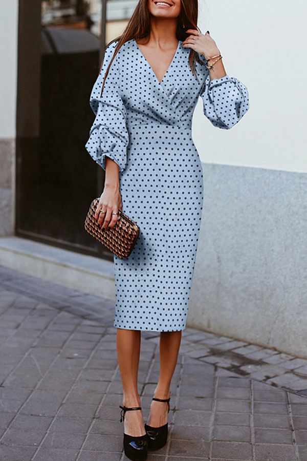 Classic Vintage & Enduringly Stylish Dress