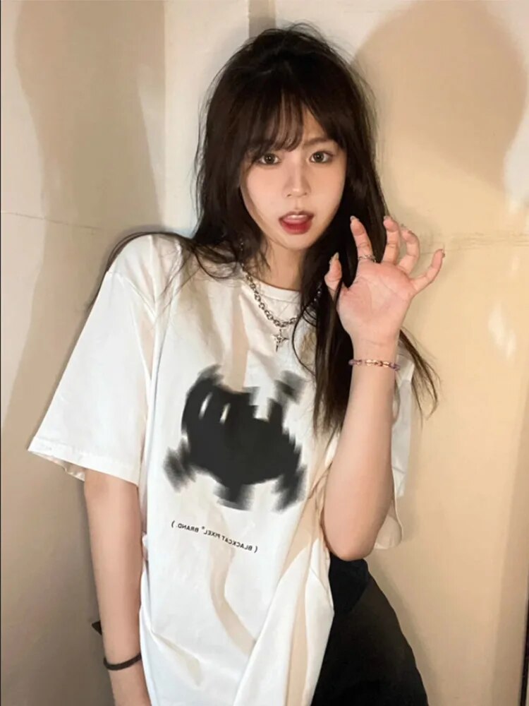 Classic Vintage T-Shirt with a Flattering Fit