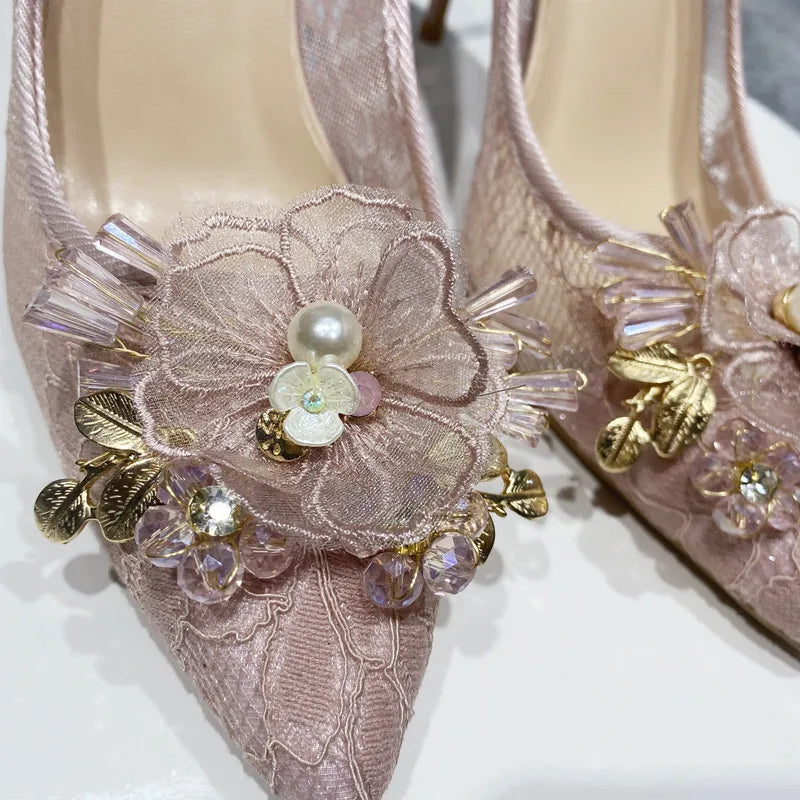 Well Tailored Heels with a Graceful Silhouette