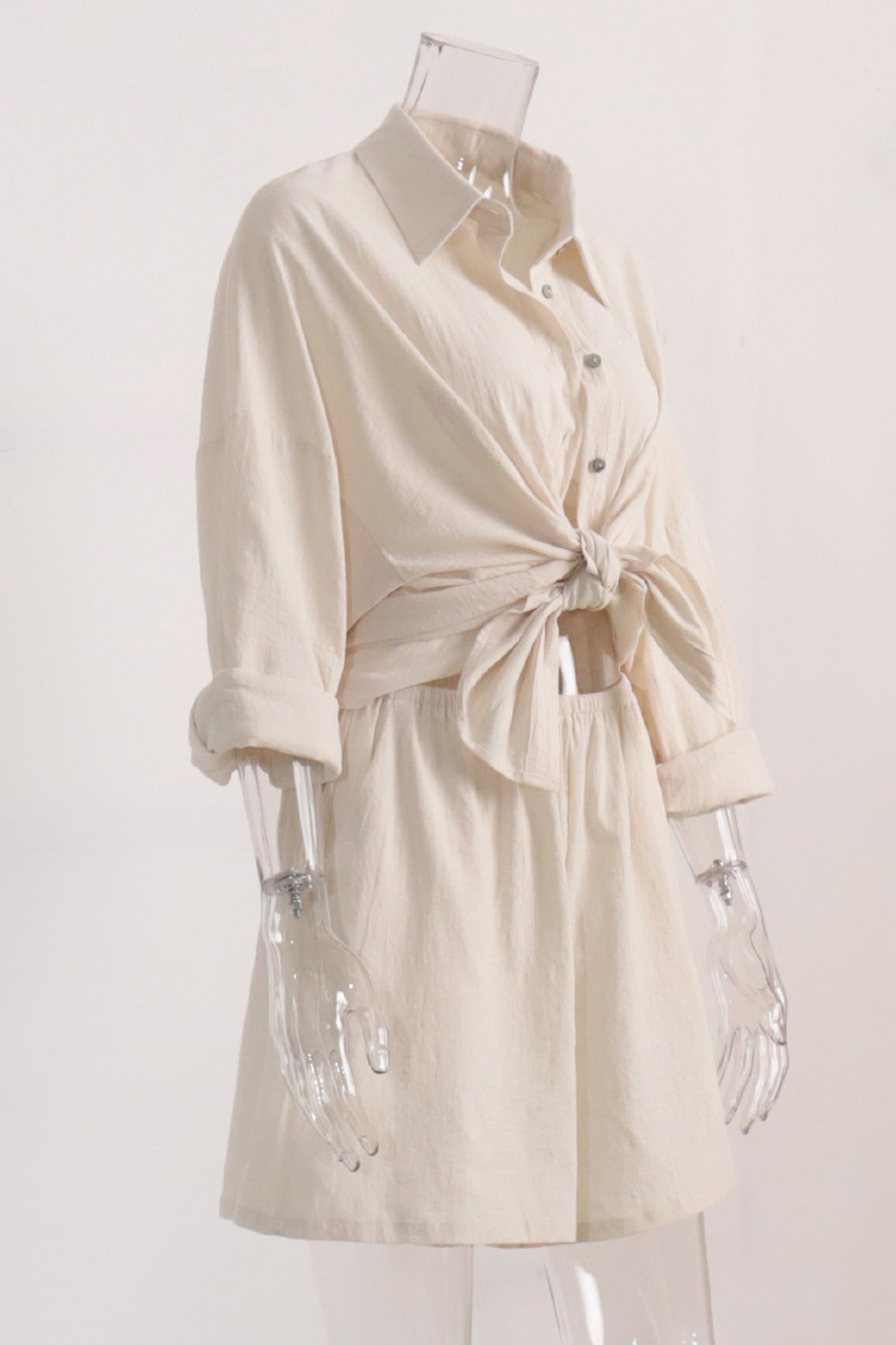 Beautifully Crafted Blouse in a Classic Style