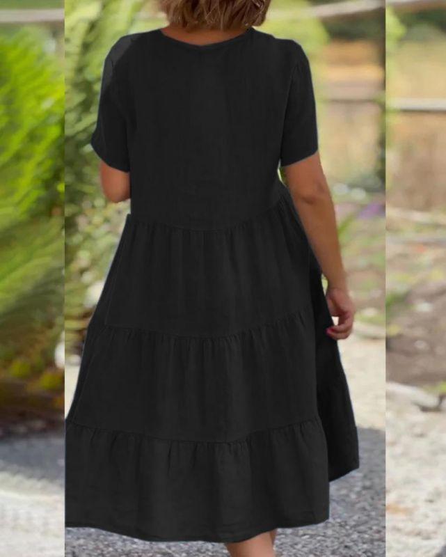 Classic Vintage Dress with a Flattering Fit