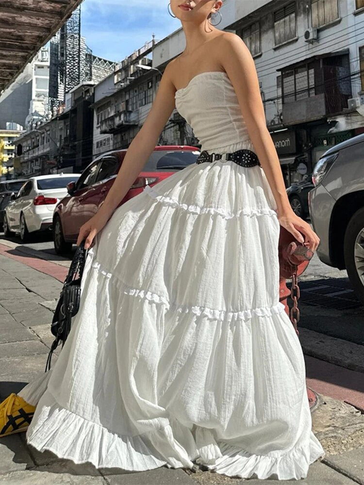 Effortlessly Elegant Dress with a Timeless Design