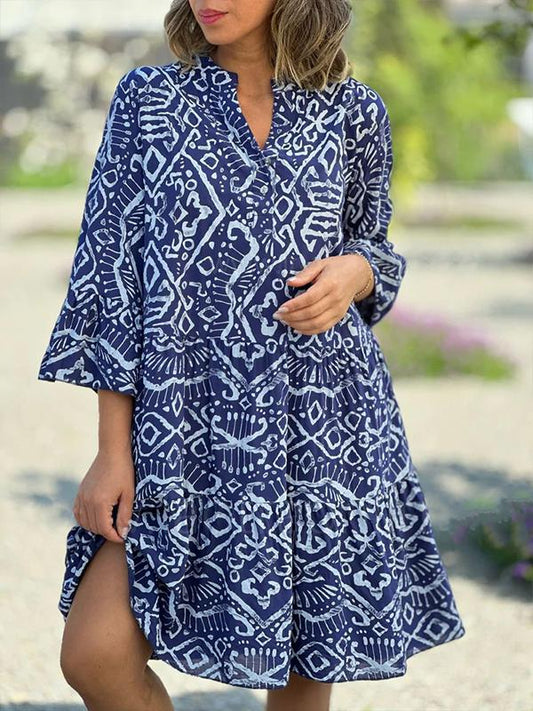 Classic Vintage Dress with a Flattering Fit