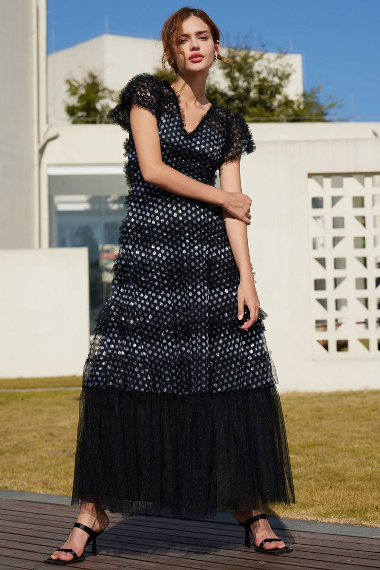 Gracefully Styled Dress for Any Occasion