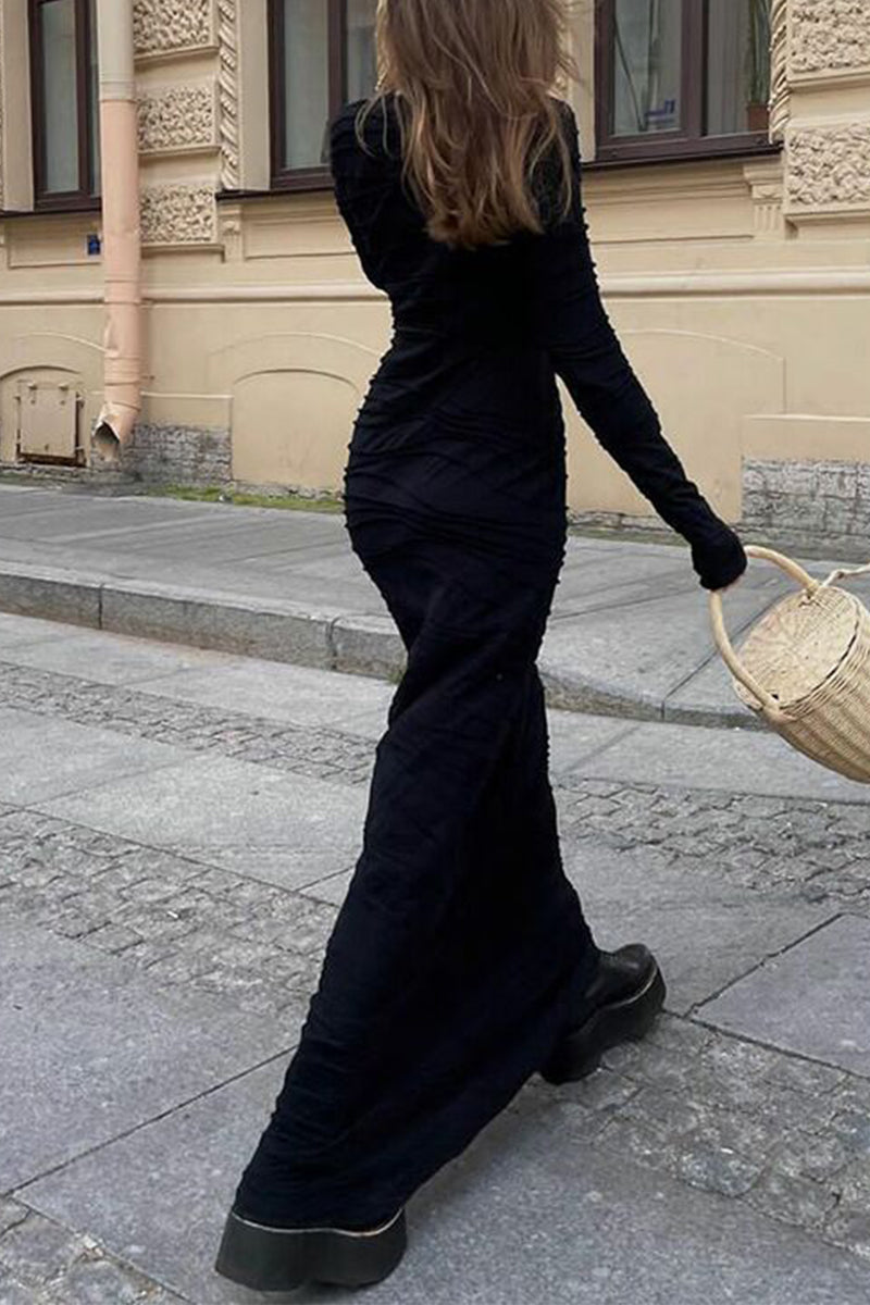 Sophisticated Dress with a Clean Classic Look