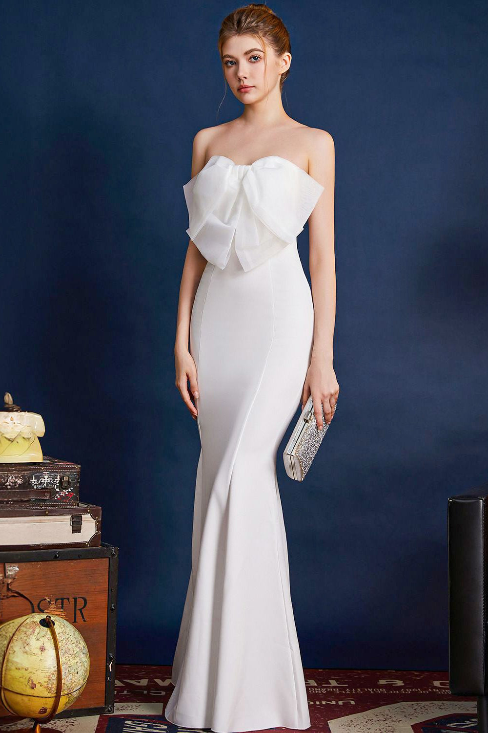 Sophisticated Dress with a Clean Classic Look