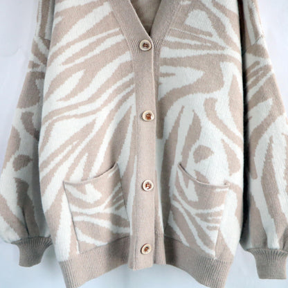Beautifully Finished Cardigan in a Timeless Design