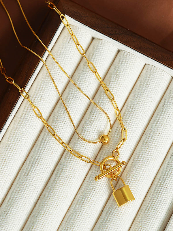 Beautifully Finished Garment in a Timeless Design