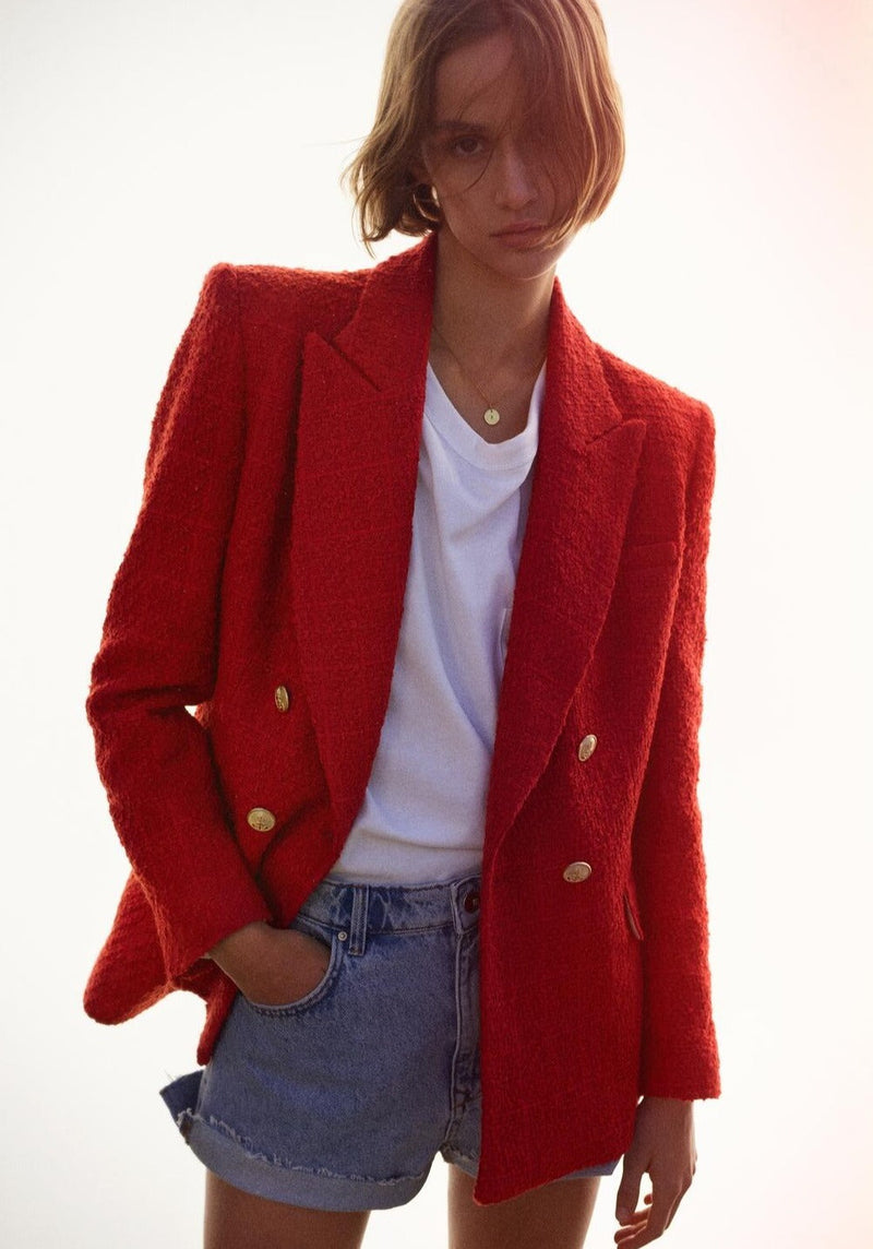 Gracefully Styled Garment for Any Occasion
