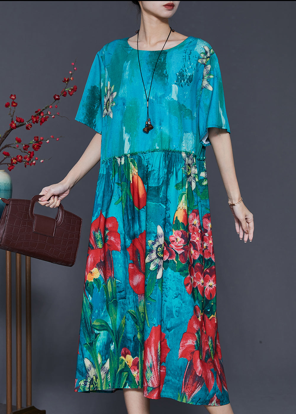 Beautifully Crafted Dress in a Classic Style