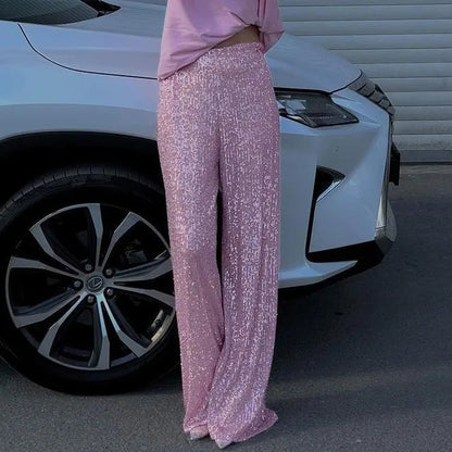 Well Tailored Trousers with a Graceful Silhouette