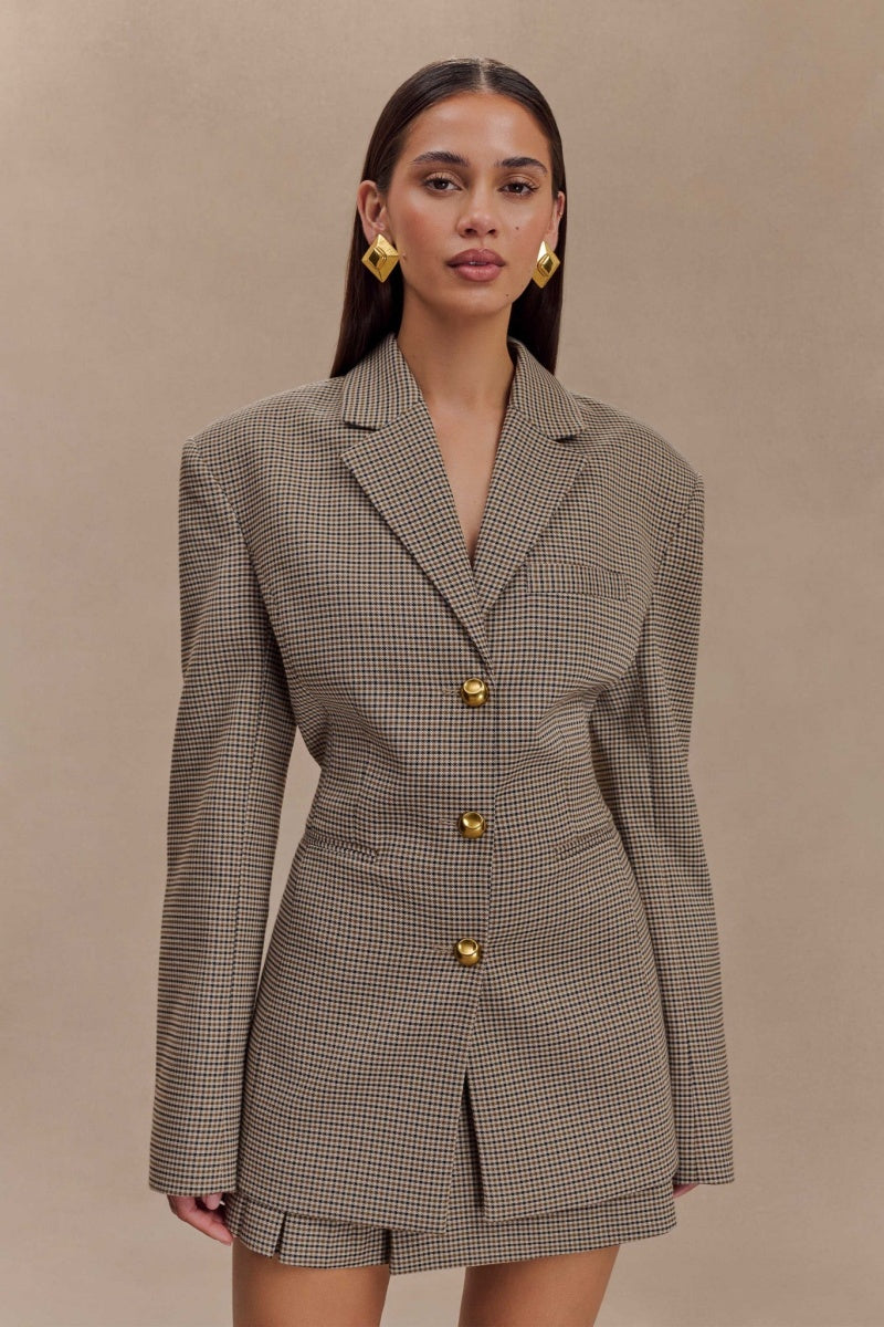 Polished Jacket with an Effortless Classic Look