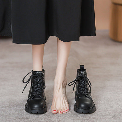 Polished Boots with an Effortless Classic Look